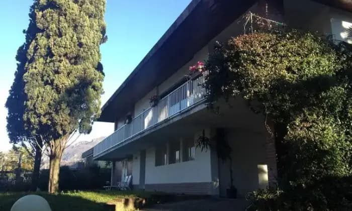 Rexer-Mandello-del-Lario-Camera-singola-in-villa-GIARDINO