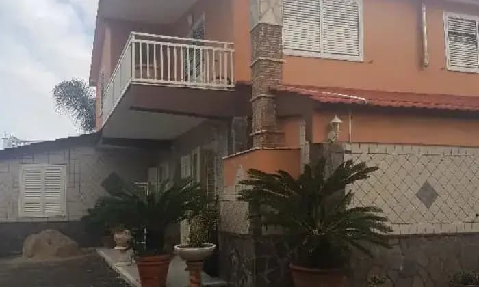 Rexer-Giugliano-in-Campania-Affitto-appartamento-SALONE
