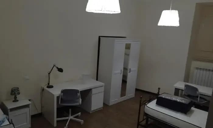 Rexer-Macerata-STANZA-DOPPIA-CENTRO-MACERATA-STUDENTESSE-CAMERA-DA-LETTO