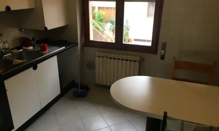 Rexer-LAquila-Affitto-appartamento-in-Viale-della-Croce-Rossa-n-CUCINA