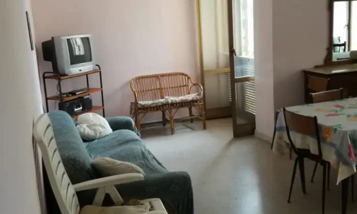 Rexer-Minturno-Appartamento-in-vendita-in-corso-Vittorio-Emanuele-SALONE