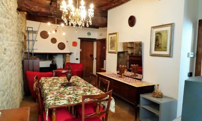 Rexer-Spoleto-Appartamento-Spoleto-Antico-Forno-centro-storico-SALONE