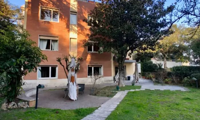 Rexer-Roma-Affittasi-villa-in-via-della-Mendola-ALTRO