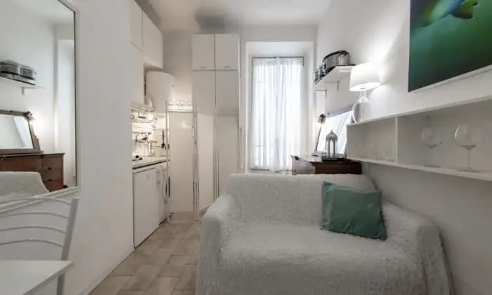 Rexer-Milano-Appartamento-a-Moscova-brevi-periodi-CAMERA-DA-LETTO
