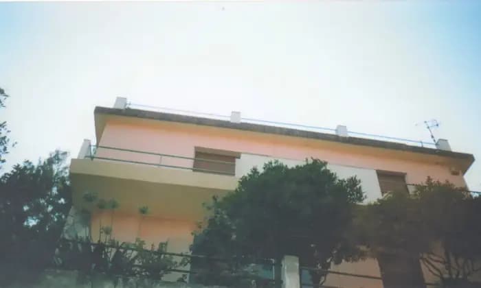 Rexer-Sanremo-Casa-indipendente-vista-mare-ristrutturata-con-tre-appartamenti-grande-giardino-garage-TERRAZZO