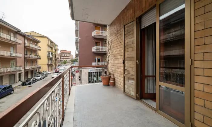 Rexer-Avellino-Grande-appartamento-da-personalizzare-Centro-TERRAZZO