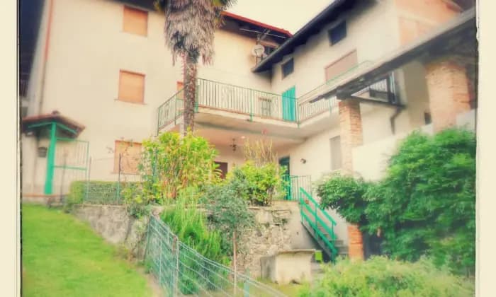 Rexer-Ailoche-Villa-unifamiliare-frazione-Piasca-Ailoche-GIARDINO
