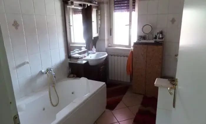 Rexer-Aielli-Villa-in-Vendita-in-Via-Paduli-a-Aielli-BAGNO