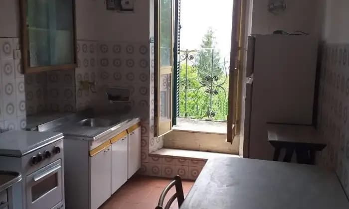 Rexer-Semproniano-Appartamento-in-vendita-via-Roma-CUCINA