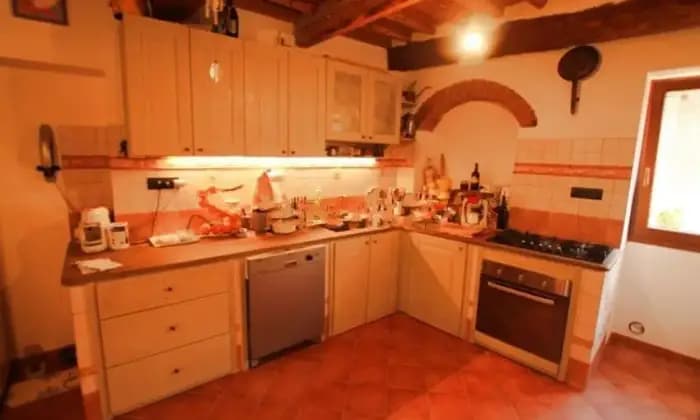 Rexer-Montescudaio-Terratetto-Terracielo-in-Vendita-in-Via-San-Sebastiano-a-Montescudaio-CUCINA