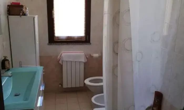 Rexer-Tavullia-Trilocale-in-Vendita-in-Strada-Casella-a-Tavullia-BAGNO