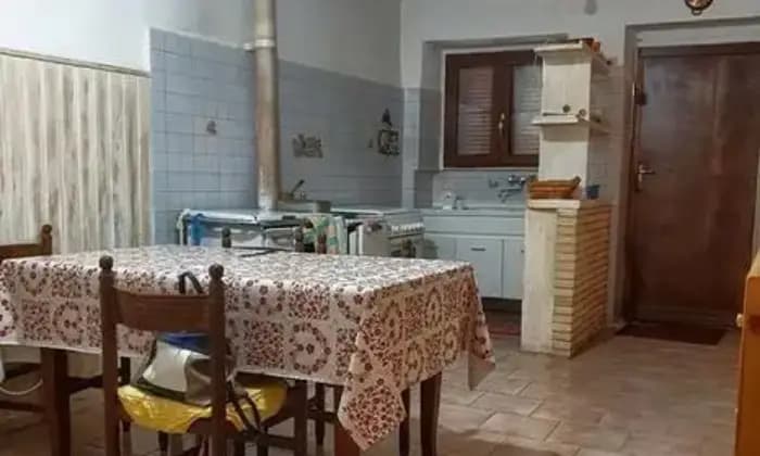 Rexer-Leonessa-Appartamento-a-Leonessa-frazione-Vallunga-in-vendita-CUCINA