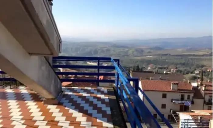 Rexer-Montecchio-Mini-appartamento-su-due-livelli-con-terrazzo-panoramico-TERRAZZO