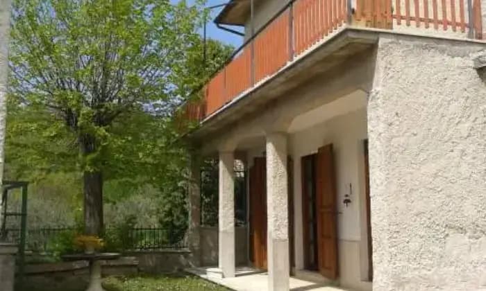 Rexer-San-Severino-Marche-Vendesi-casa-indipendente-in-Via-Corta-di-Serripola-a-San-Severino-Marche-MC-ALTRO