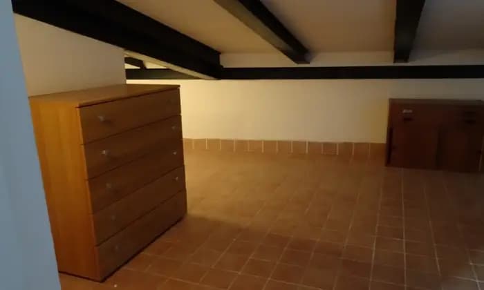 Rexer-Spoleto-Appartamento-attico-con-mansarda-in-centro-storico-ALTRO