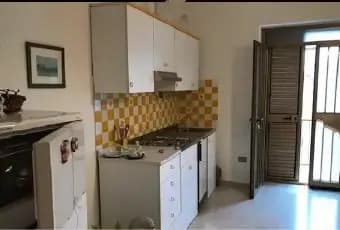 Rexer-Bisignano-Vendesi-appartamento-a-Bisigniano-CUCINA