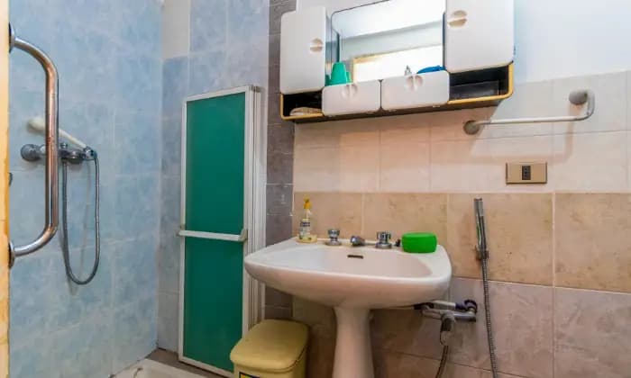 Rexer-Carmagnola-Casa-di-campagna-da-ristrutturare-con-unit-abitative-a-Carmagnola-BAGNO