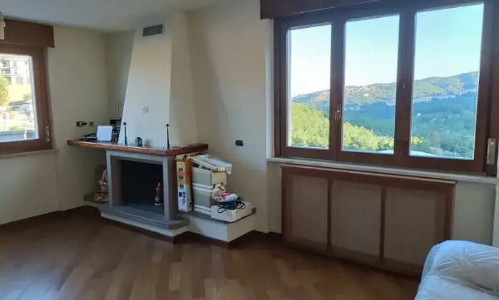 Rexer-Casali-del-Manco-Appartamento-e-mansarda-panoramici-SALONE