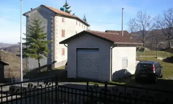 Rexer-Villa-Minozzo-Rustico-Casale-via-Borgata-Case-Bondi-Villa-Minozzo-GIARDINO