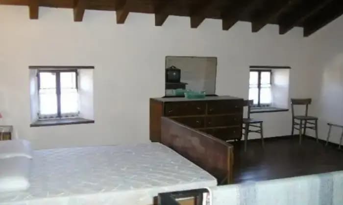 Rexer-Villa-Minozzo-Rustico-Casale-via-Borgata-Case-Bondi-Villa-Minozzo-CAMERA-DA-LETTO