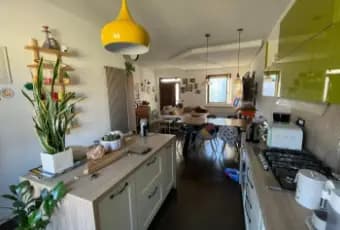 Rexer-Pitigliano-Vendesi-appartamento-con-garage-a-Pitigliano-Cucina
