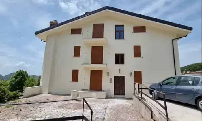 Rexer-Pizzoferrato-Appartamento-in-vendita-in-via-Delle-Camelie-a-Pizzoferrato-Garage