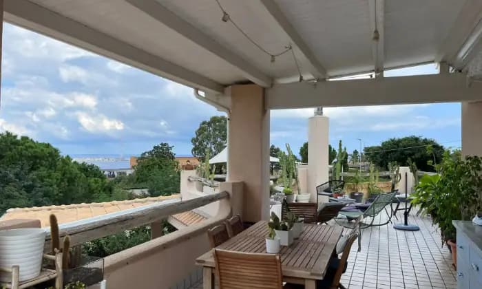 Rexer-Villa-San-Giovanni-A-VILLA-SAN-GIOVANNI-Villa-con-piscina-e-vista-panoramica-sullo-stretto-di-Messina-balcone