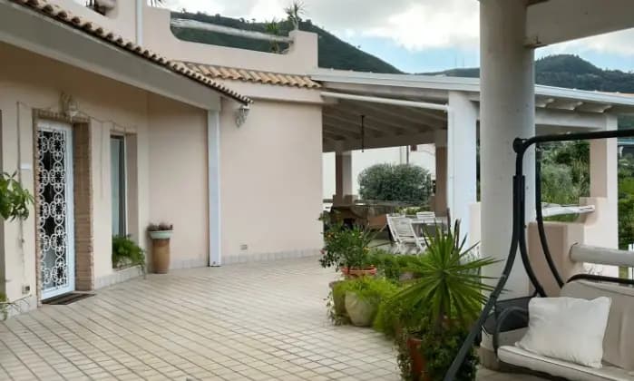 Rexer-Villa-San-Giovanni-A-VILLA-SAN-GIOVANNI-Villa-con-piscina-e-vista-panoramica-sullo-stretto-di-Messina-TERRAZZO