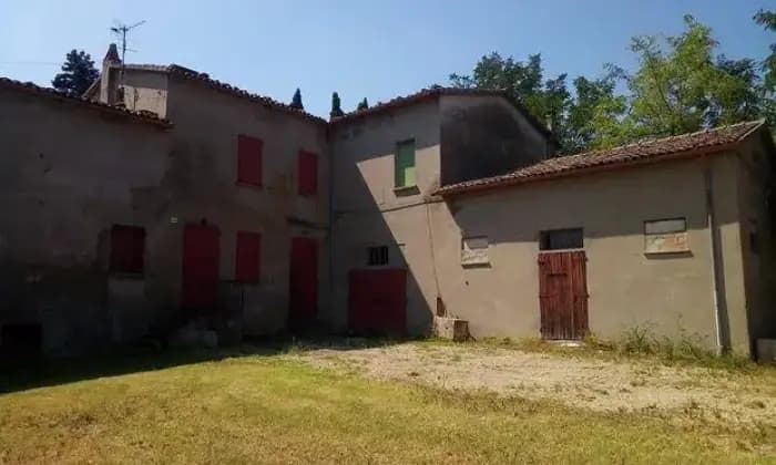 Rexer-Cesena-Rustico-con-terreno-in-vendita-in-via-Tessello-a-Cesena-Terrazzo