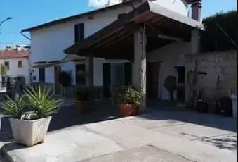 Rexer-Vernio-Vendesi-casa-indipendente-SantIppolito-di-Vernio-Terrazzo