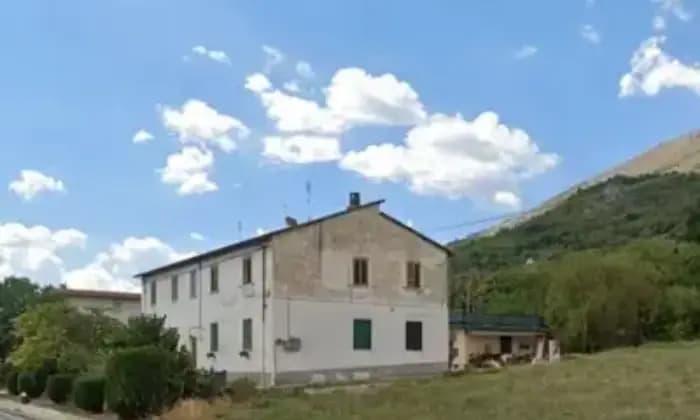 Rexer-Avezzano-Appartamento-in-Abruzzo-in-quadrifamiliare-Giardino