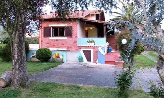 Rexer-Roma-Porzione-di-villa-bifamiliare-in-vendita-in-via-Ardeatina-Roma-Giardino
