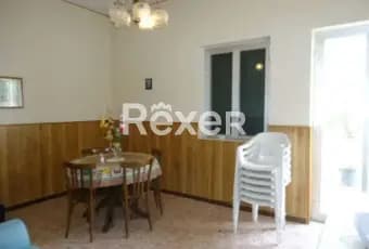 Rexer-Ragusa-Casa-indipendente-con-terreno-Salone
