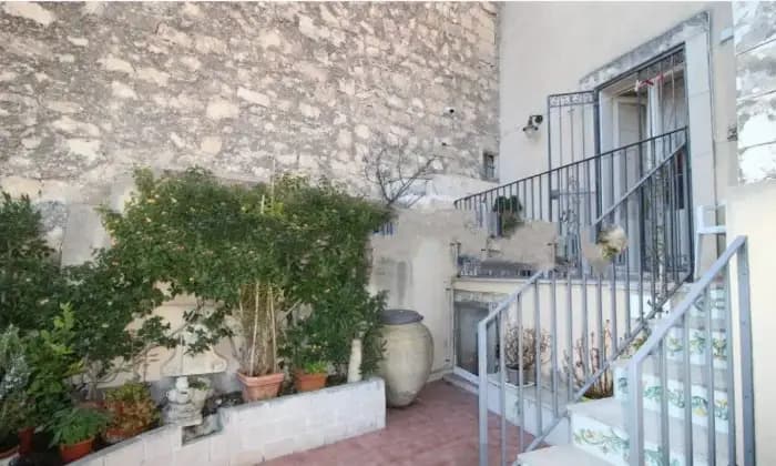 Rexer-Ragusa-Appartamento-via-Valverde-Ibla-Ragusa-Garage