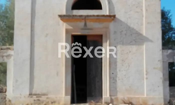 Rexer-Nard-Vendesi-porzione-di-Antica-Masseria-Altro