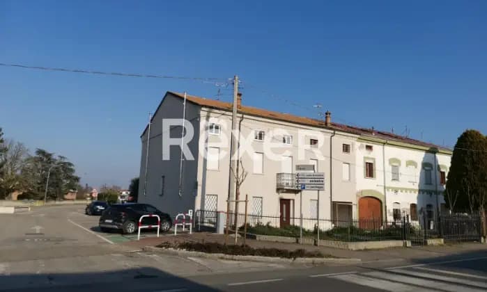 Rexer-Borgo-Mantovano-Casa-Indipendente-in-vendita-centro-di-Villa-Poma-Terrazzo
