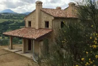 Rexer-Rosora-Casa-colonica-in-vendita-a-Rosora-in-via-Fondiglie-Terrazzo