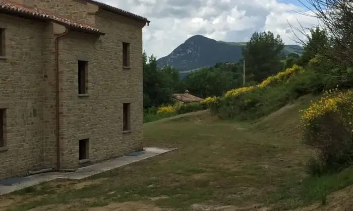 Rexer-Rosora-Casa-colonica-in-vendita-a-Rosora-in-via-Fondiglie-Terrazzo