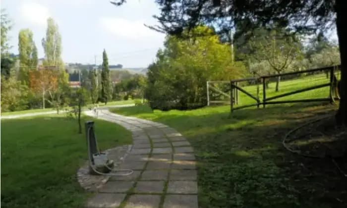 Rexer-Senigallia-Villa-immersa-nel-verde-con-mq-di-gairdino-a-Senigallia-Terrazzo