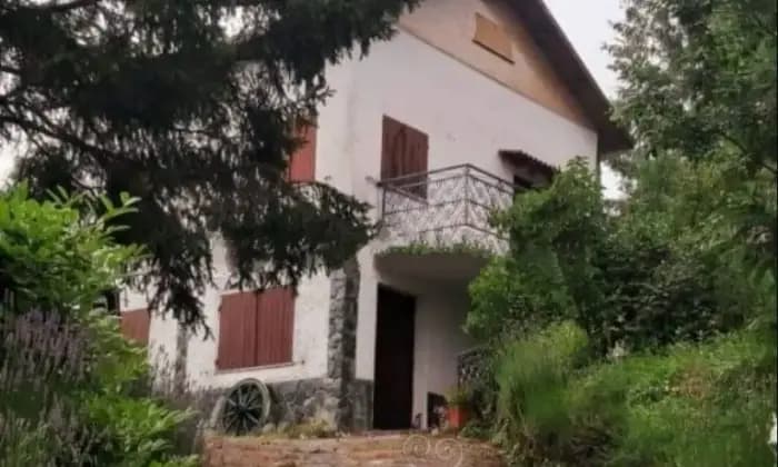 Rexer-Ponzone-Villa-plurifamiliare-frazione-Toleto-Mongorello-Ponzone-Facciata