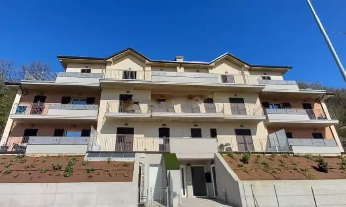 Rexer-Comunanza-Appartamento-in-vendita-in-via-Cavour-Giardino