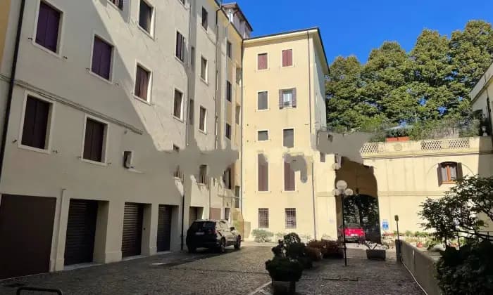 Rexer-Padova-Appartamento-DA-RISTRUTTURARE-via-San-Pietro-Teatro-Verdi-Padova-Terrazzo