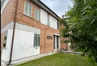 Rexer-Gazoldo-degli-Ippoliti-Casa-indipendente-in-vendita-a-GAZOLDO-DEGLI-IPPOLITI-MN-Giardino