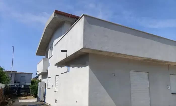 Rexer-Latina-Villa-di-recente-costruzione-in-vendita-a-Latina-LT-Garage