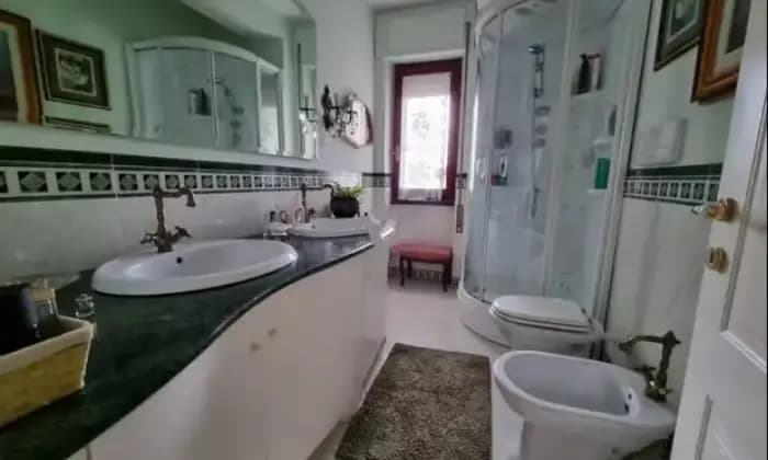 Rexer-Catanzaro-Appartamento-in-vendita-in-via-Michele-Torcia-a-Catanzaro-Bagno