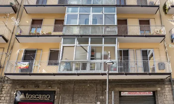 Rexer-Potenza-Vendesi-appartamento-in-via-Nicola-Vaccaro-a-Potenza-ESTERNO