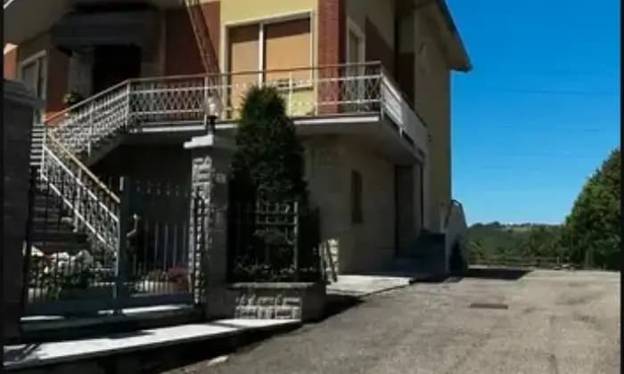 Rexer-Neviano-degli-Arduini-Casa-indipendente-in-vendita-a-NEVIANO-DEGLI-ARDUINI-PR-Giardino