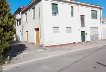 Rexer-Citt-SantAngelo-Casa-in-vendita-in-via-della-Cona-a-Citt-SantAngelo-Giardino