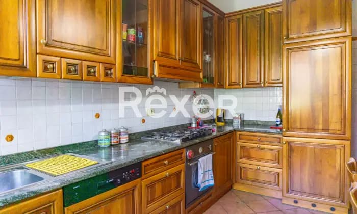 Rexer-Portogruaro-Appartamento-centrale-quadrilocale-con-terrazzo-abitabile-e-garage-Cucina