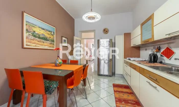 Rexer-Lanciano-Ampio-e-luminoso-appartamento-in-via-centralissima-CUCINA
